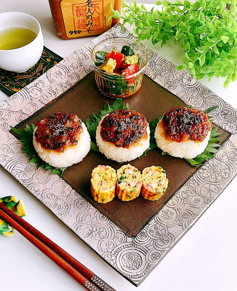 🍀ネギみそ焼きおにぎり🍀|ちゃべさん