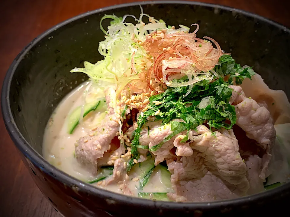 冷し胡麻汁茹で豚そうめん|半田手延べそうめんの店 阿波や壱兆さん