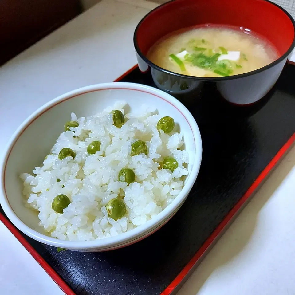 豆ご飯とみそ汁|あかね空さん