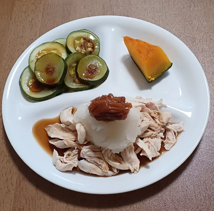 ササミのおろし梅ぽんかけ
ズッキーニ
かぼちゃ
ご飯🍚|ナナさん