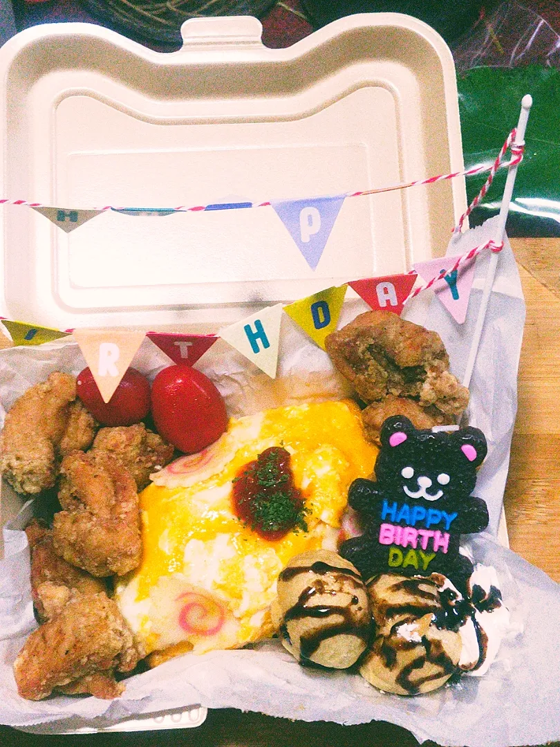 Snapdishの料理写真:息子の誕生日の日のお弁当❤

高校生になった息子
これからが♬楽しみだね|ごますりさん