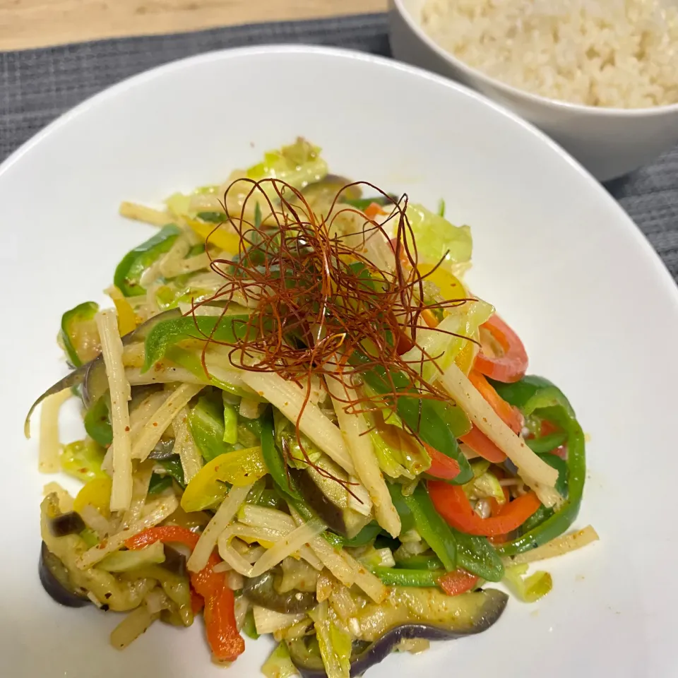 Snapdishの料理写真:ピリ辛塩青椒肉絲風|OLの気ままご飯🍽さん