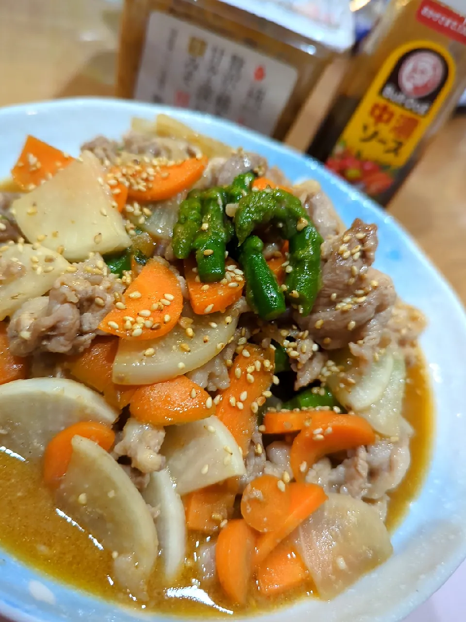 豚肉と大根と人参とアスパラの万能味ソース炒め😋|みぽりん♪さん