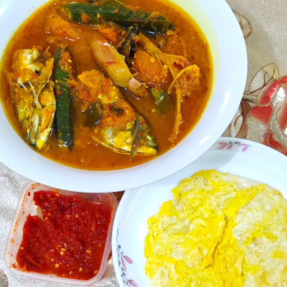 Asam Pedas Ikan, Omelette & Sambal Belacan|simatasepetさん