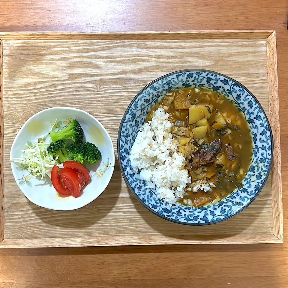 土曜日はいつもカレーライス🍛|ひまさん