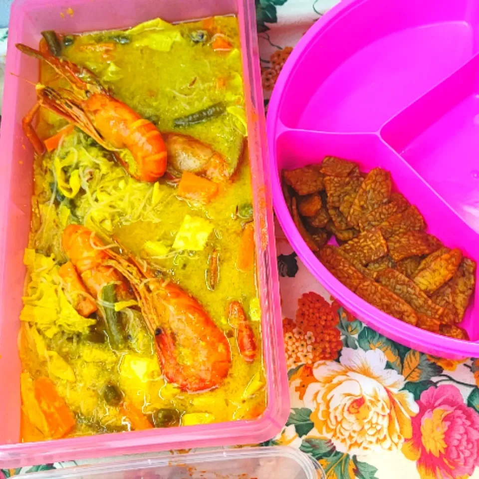 Snapdishの料理写真:Lontong Udang Galah|simatasepetさん