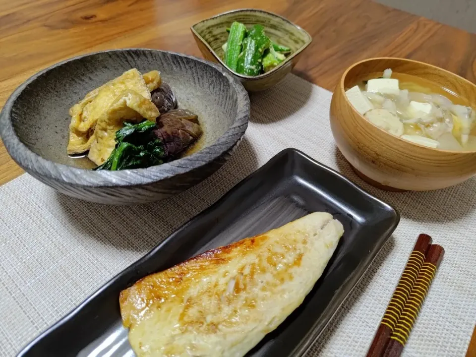 塩サバ定食|上海ひまわりさん