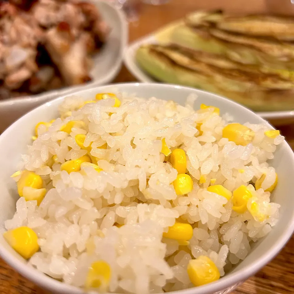 とうもろこしたっぷりの炊き込みご飯🌽|だまさん