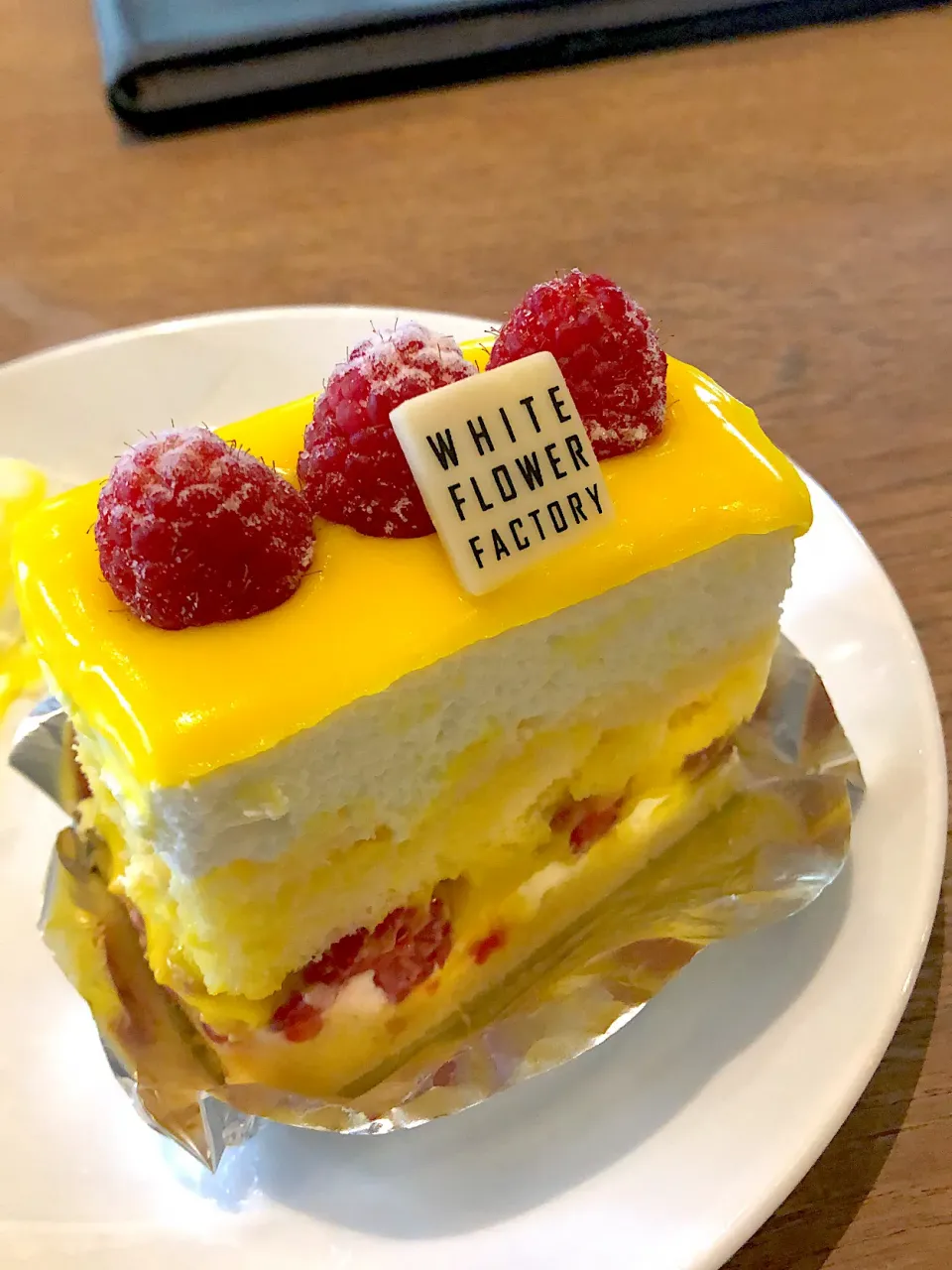 Raspberry Lemon Cake|Chalinee Kalyanamitraさん