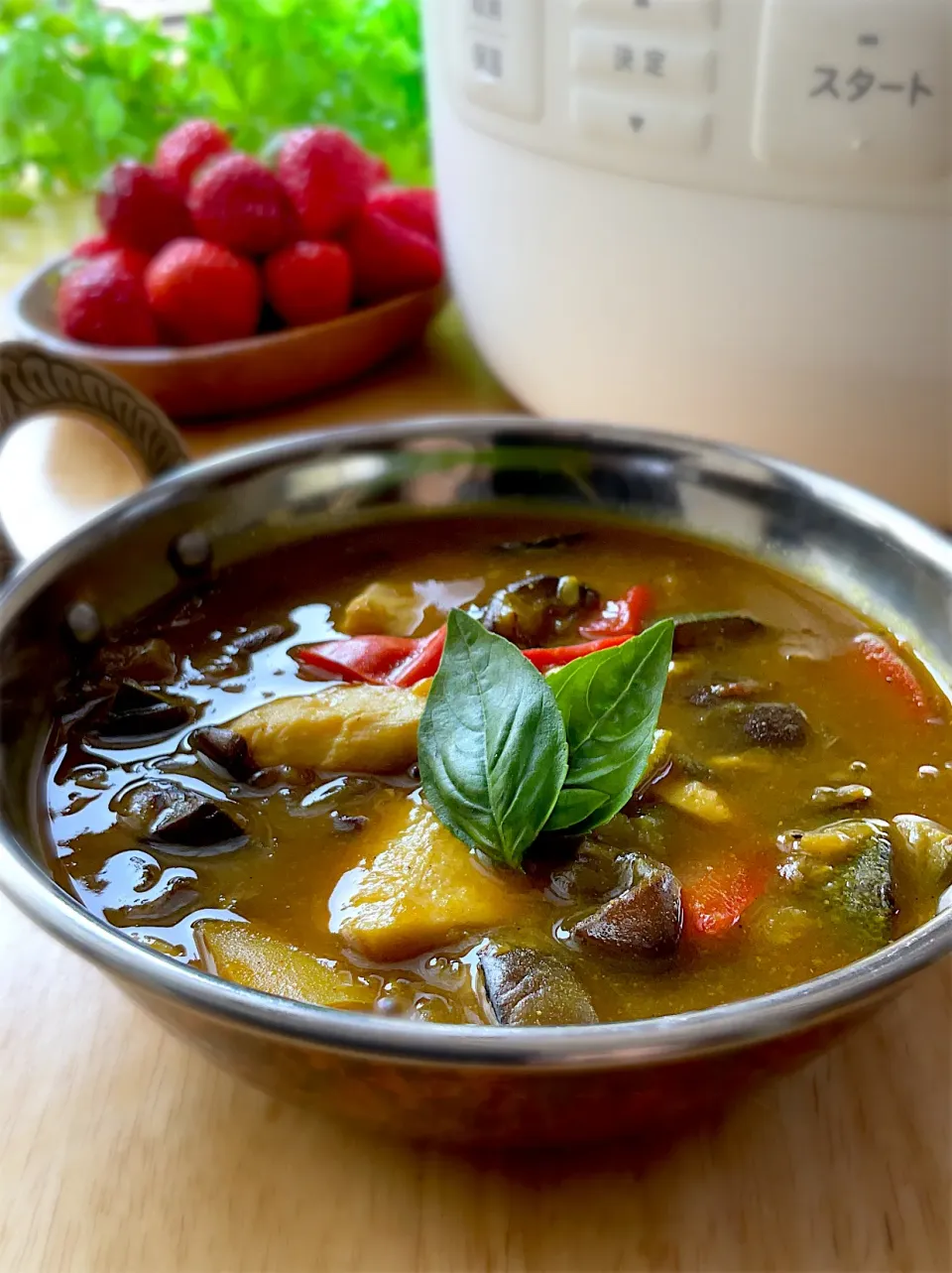 釣り魚🎣シロカでスパイス夏野菜石鯛カレー|9421beruさん