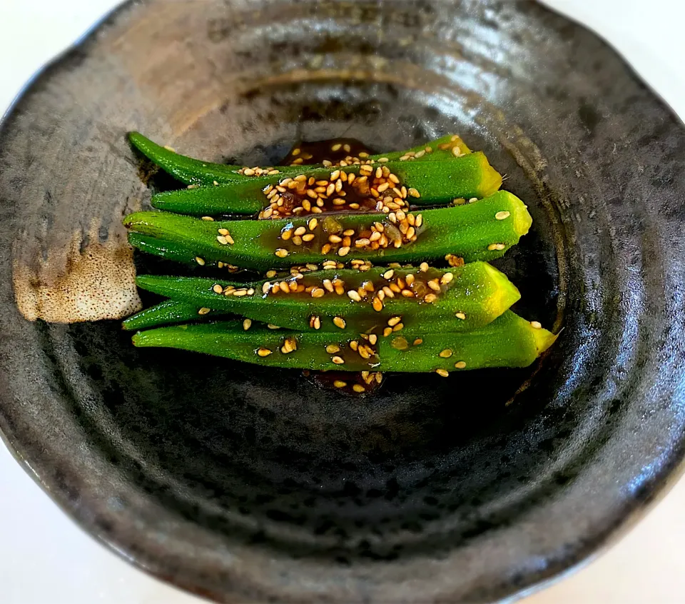 Snapdishの料理写真:まるごとオクラのラー油和え|白子舞茸さん