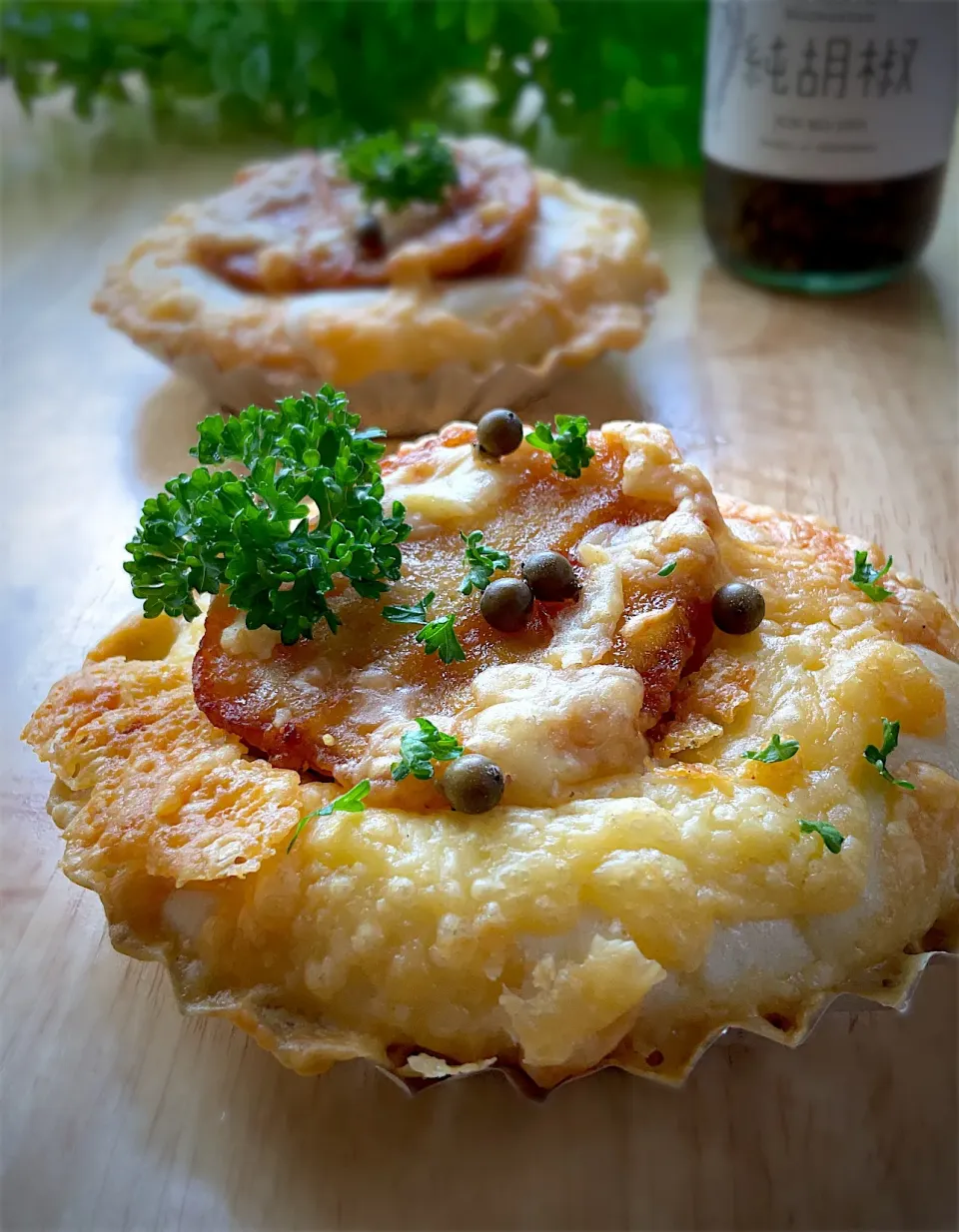 純胡椒のっけれんこんとひき肉揚げチーズパン|9421beruさん