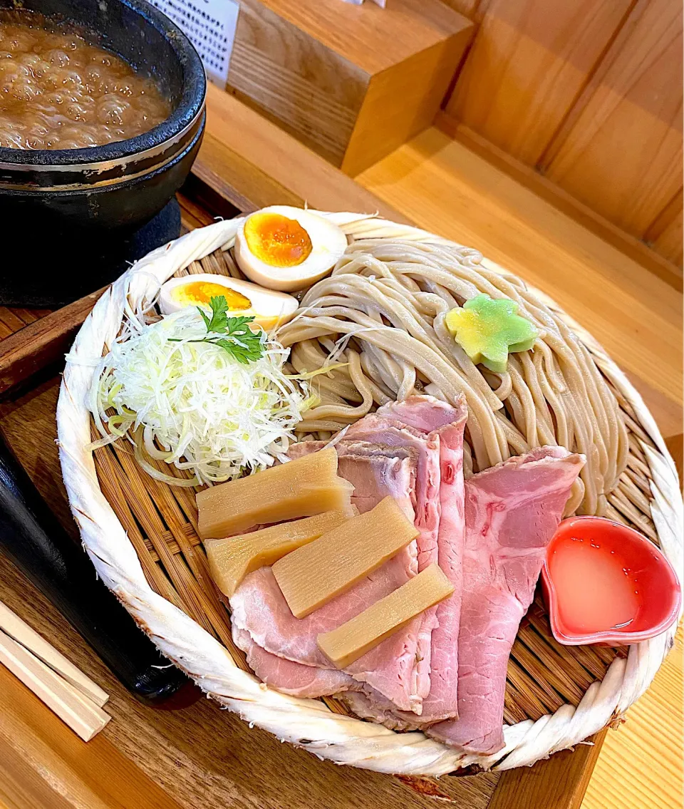 Snapdishの料理写真:豪華盛り濃厚つけ麺〜これだ‼︎製麺〜|ゆかりさん