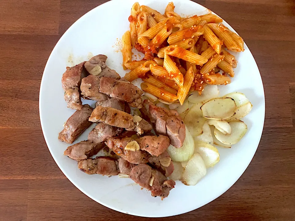 Erie.I.W's dish Pork (denner) and pasta plate|Erie.I.Wさん