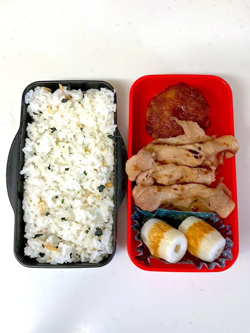 高2になった次男くんへ　生姜焼きとコロッケ弁当|晴れ時々弁当さん