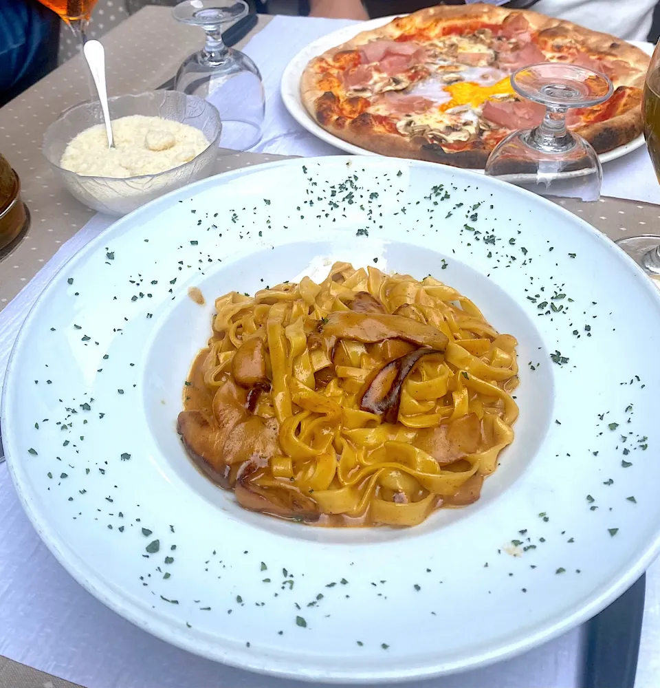 Homemade pasta and pizza (★da paolo, Genève, Switzerland)|Erie.I.Wさん