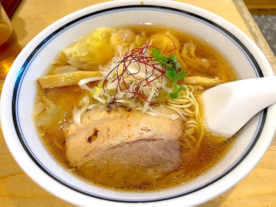 海老ワンタンメン 醤油|流線形さん