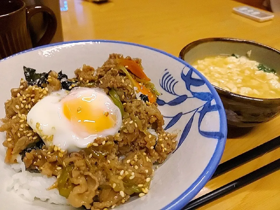 焼肉丼|みどりさん