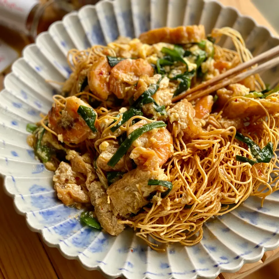 🥢🇹🇼🥢ふわとろ卵あんかけ♪パッタイ風かた焼きそば（皿うどん）|ゆきぽん@ゆきの家飲み料理さん