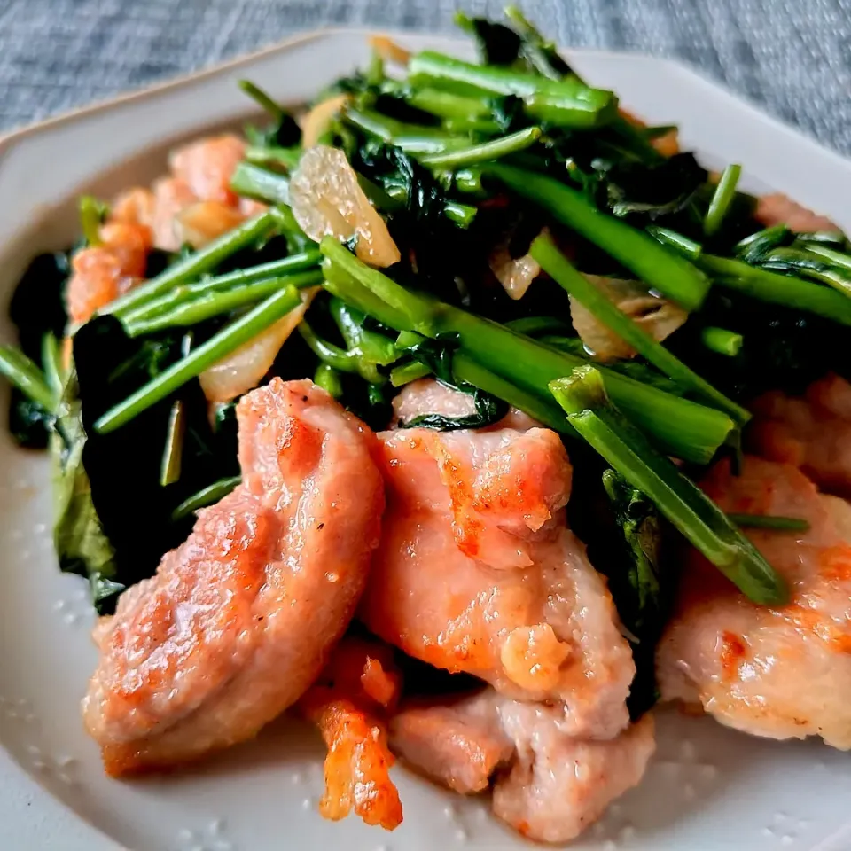 空芯菜と鶏肉のガーリック炒め|ポトスさん