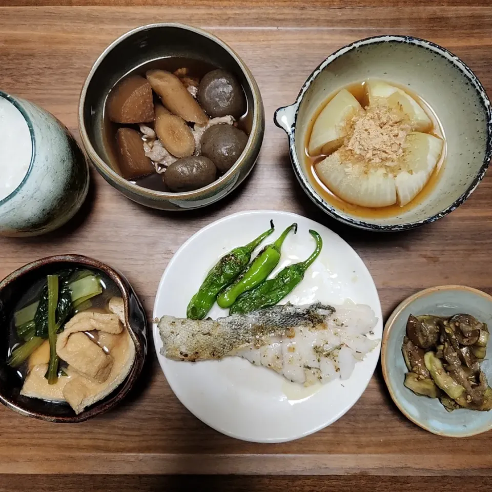 20230621
鱈のハーブソテー
チン新玉ねぎ
玉こん牛肉大根ごぼうの煮物
小松菜とおあげさんの炊いたん
茄子のナムル|noccoさん