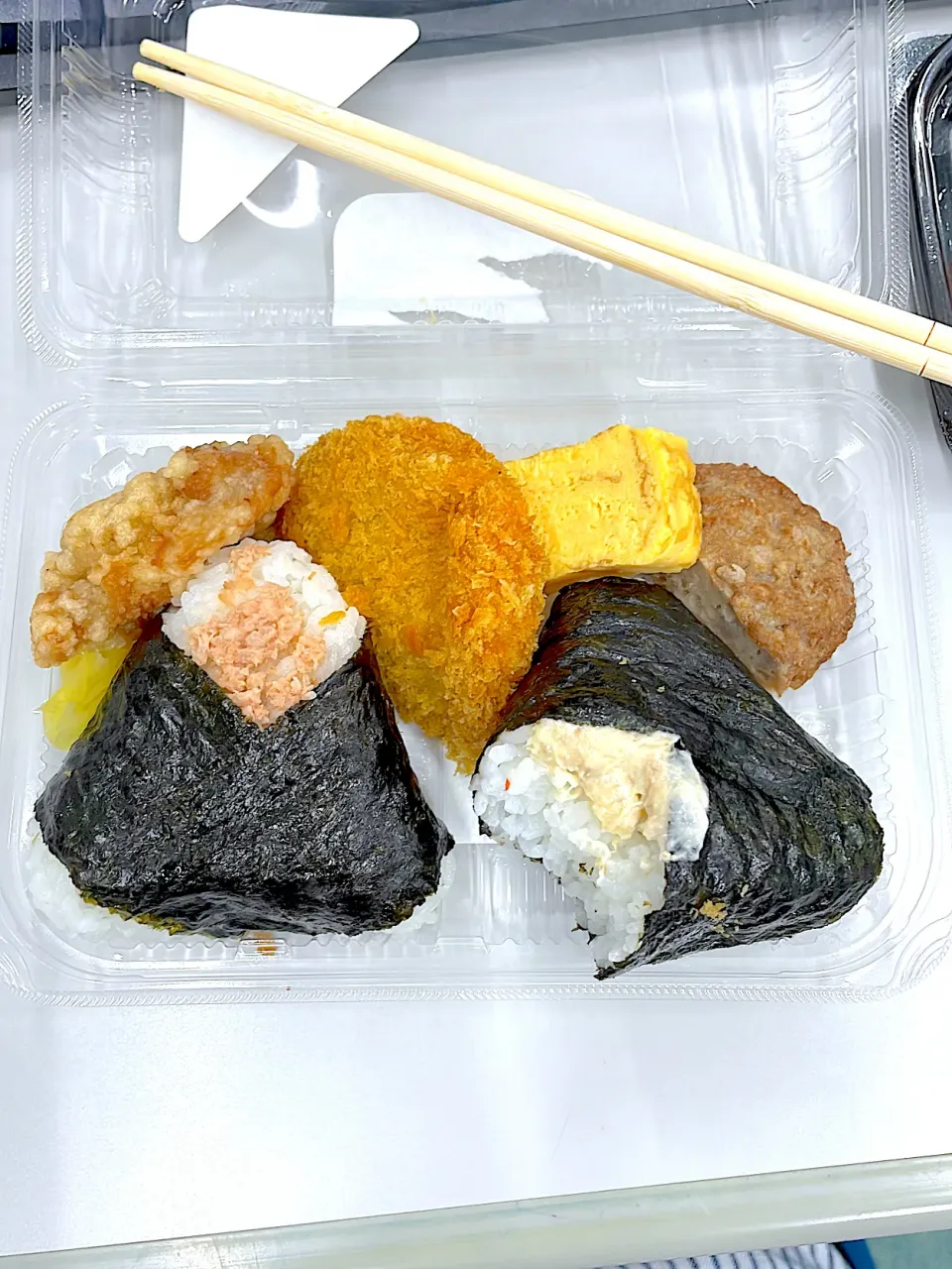 ローソンでお弁当をかう。|ぽんぽこまめだ。さん