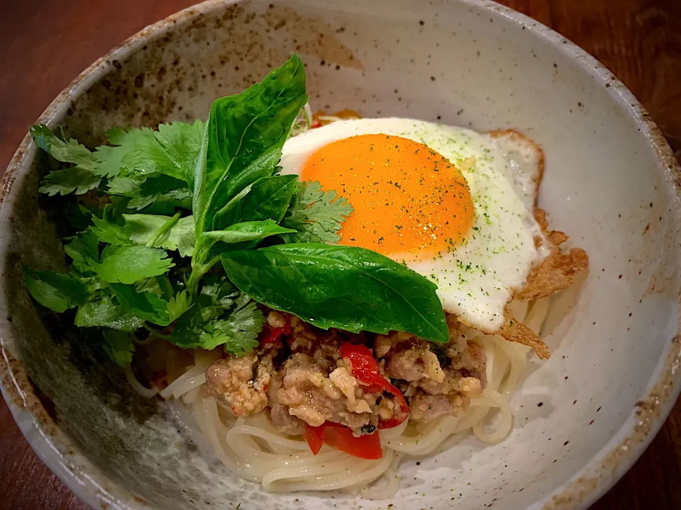 ガパオそうめん|半田手延べそうめんの店 阿波や壱兆さん