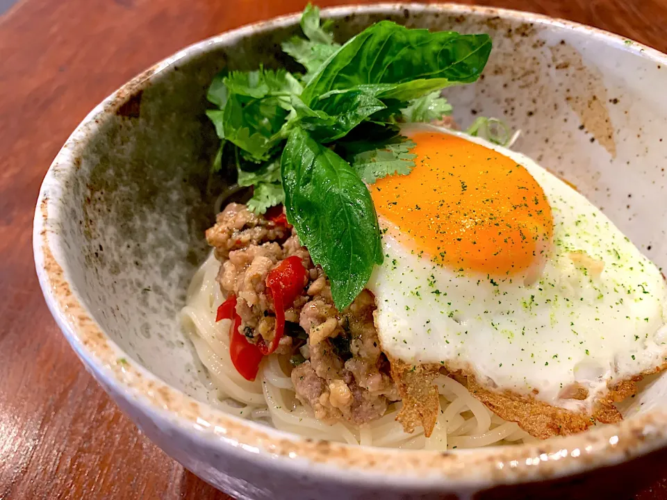 ガパオそうめん|半田手延べそうめんの店 阿波や壱兆さん