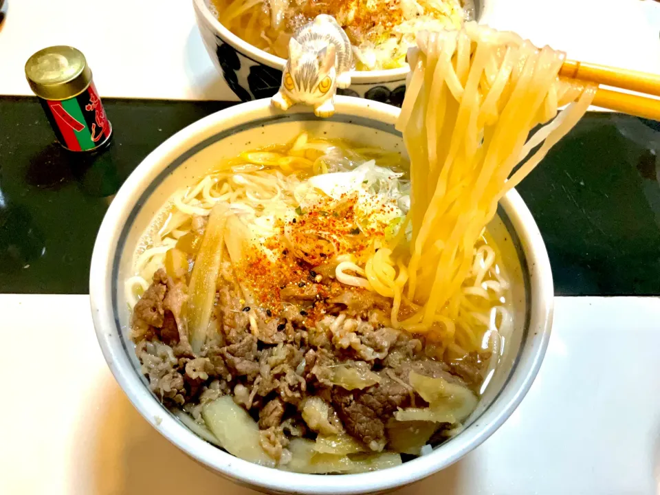 牛丼を作った次の日は、余った牛丼の具に牛蒡を足して肉うどんに！|Takeshi  Nagakiさん