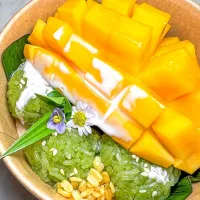 Coconut-Pandan Sticky Rice w/ Sweet Mango! 🥭🥥💚🤤 (ข้าวเหนียวใบเตย+มะม่วง)
...
...
Mmmmm... Yuuuuuummy! 🥰