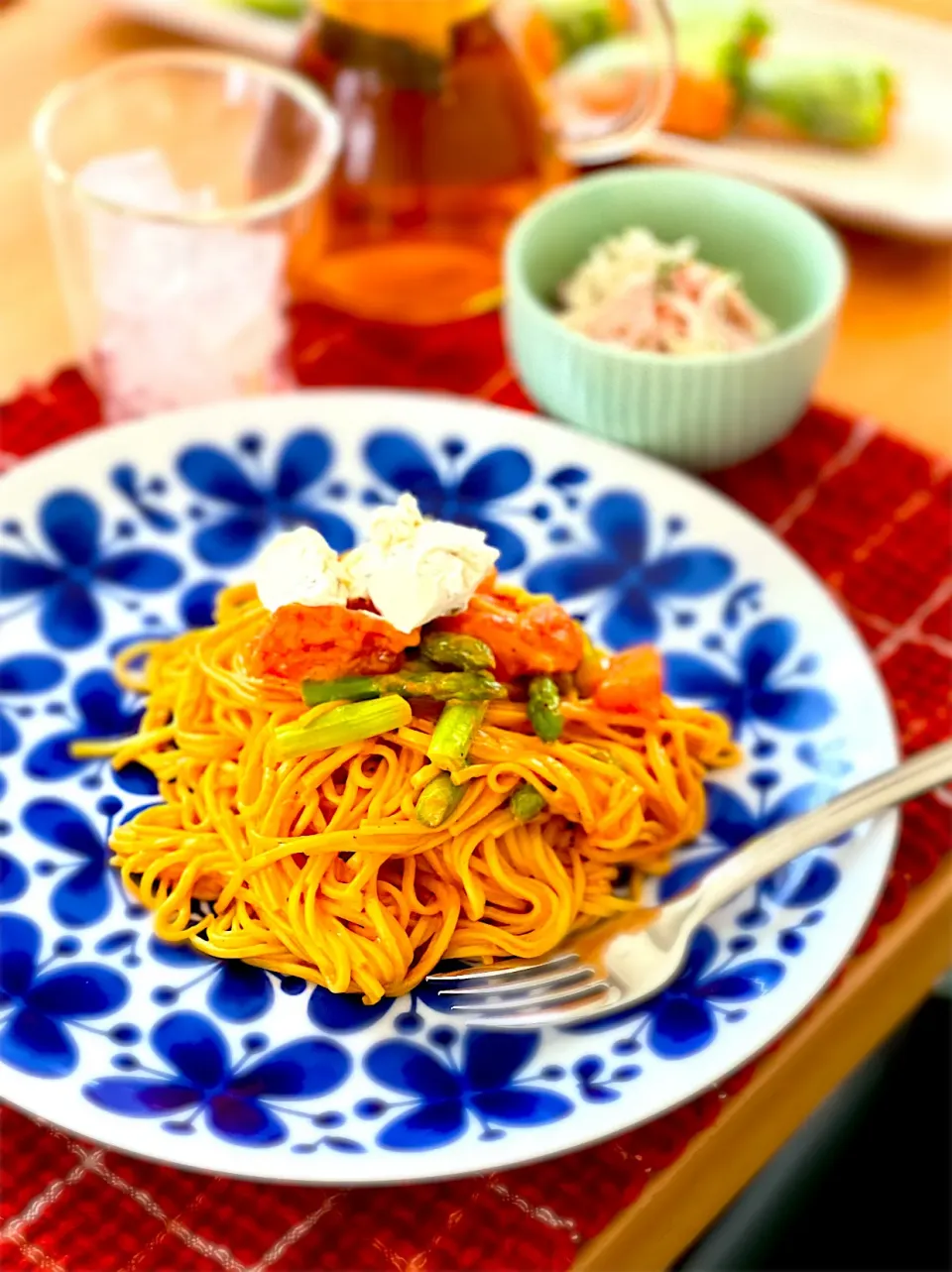 トマトクリームパスタでお昼ごはん🍅|ふぅさん