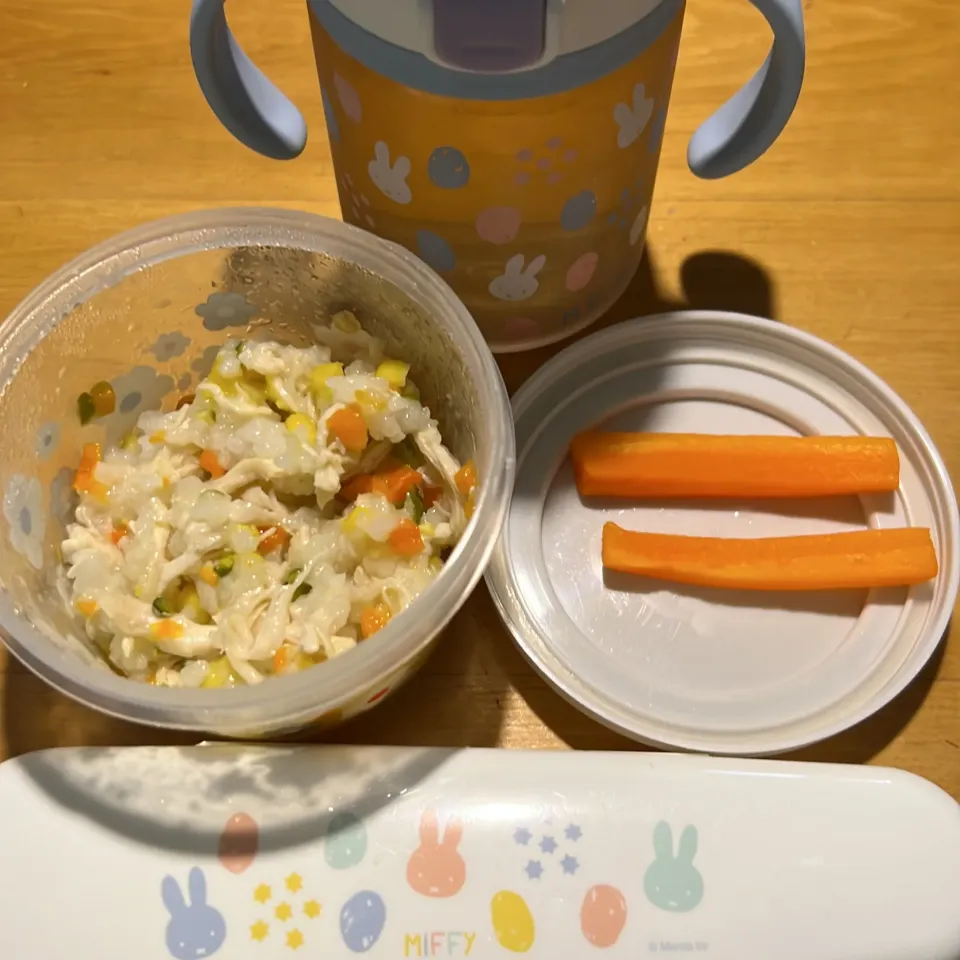 Snapdishの料理写真:ささみと野菜のまぜごはん、にんじん、麦茶|km2571さん