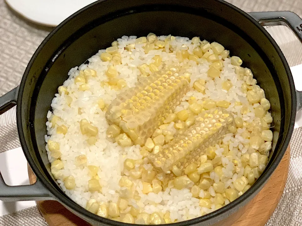 とうもろこしご飯🌽|きゃんでぃさん