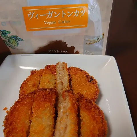 「ヴィーガンデリ　ヴィーガントンカツ」を使ってみたSnapdishの料理・レシピ写真:ヴィーガントンカツ