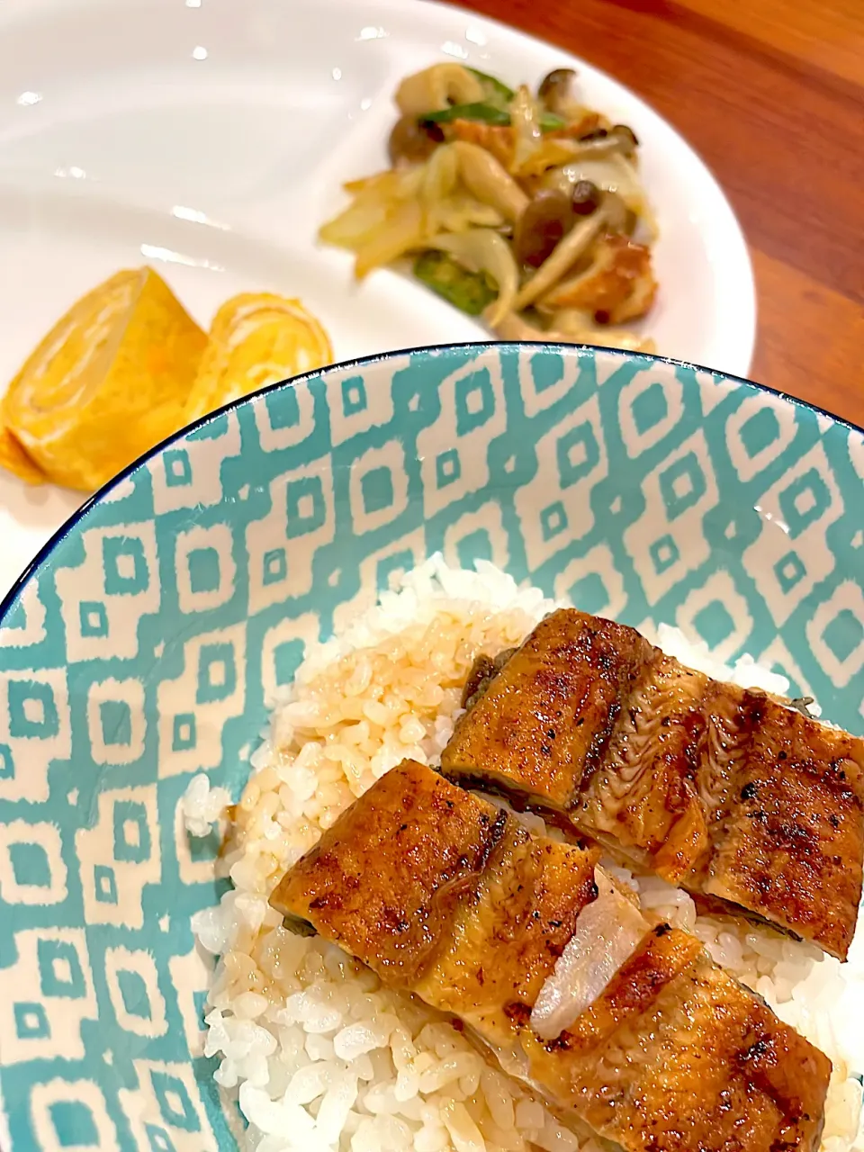 うなぎ丼　だし巻き卵　オクラマヨ炒め|とゆあさん