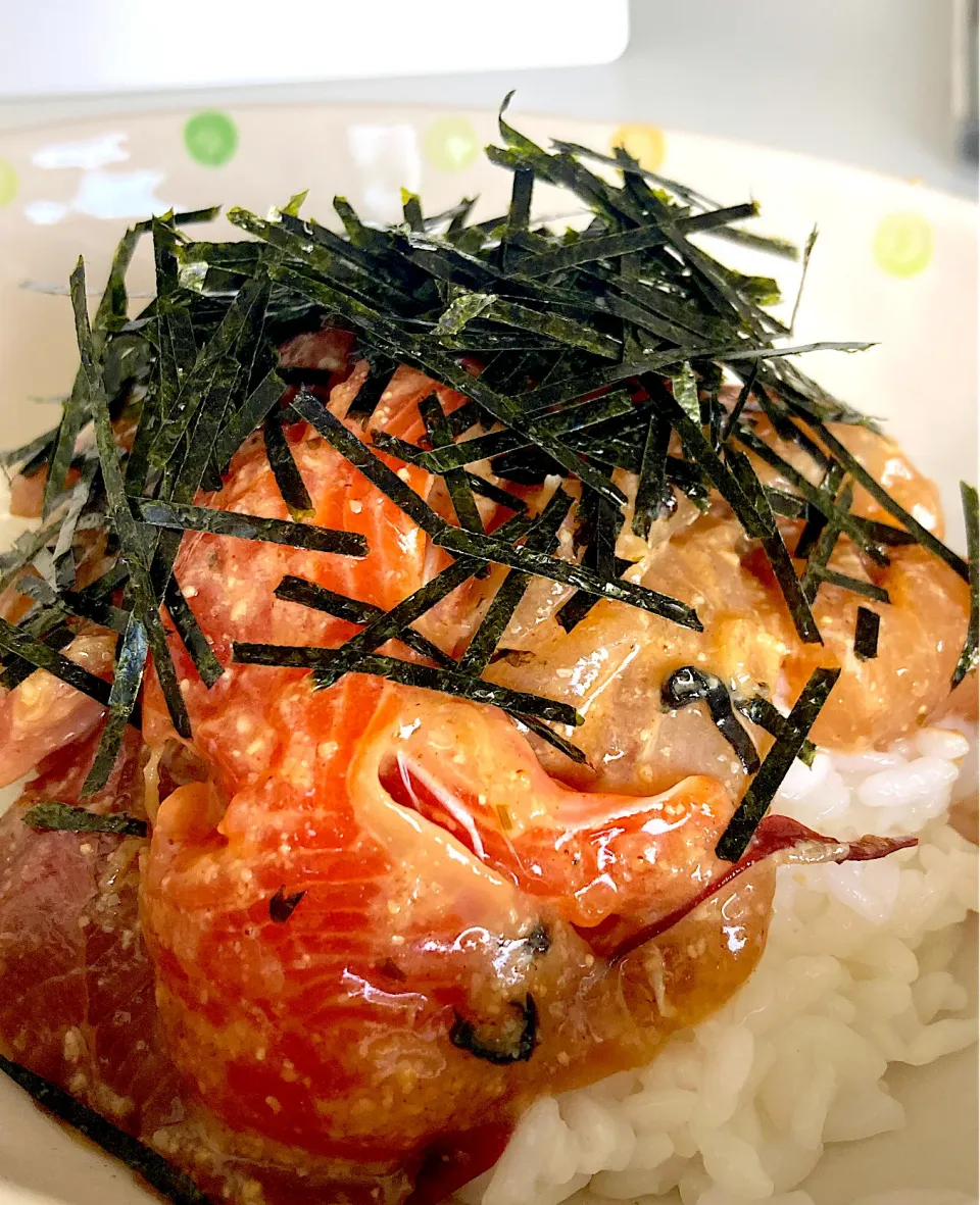 サーモンとカンパチと鯛の胡麻味噌あえ丼|H Iさん