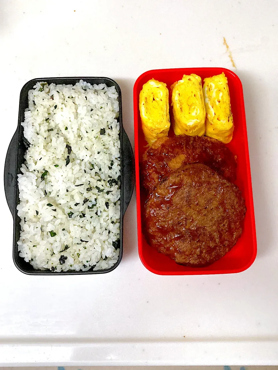 Snapdishの料理写真:高2になった次男くんへ　ハンバーグ＆コロッケ弁当|晴れ時々弁当さん