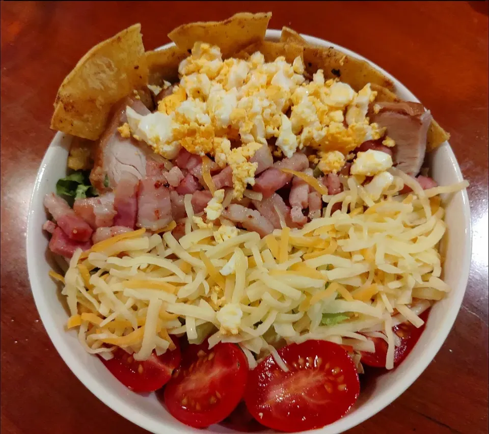 コブサラダをヨーグルトランチドレッシングで食らった。Cobb Salad with Yogurt Ranch Dressing|Funky Chefさん