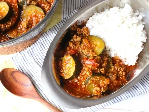 ズッキーニとひき肉の和風キーマカレー|ヤマサ醤油公式アカウントさん