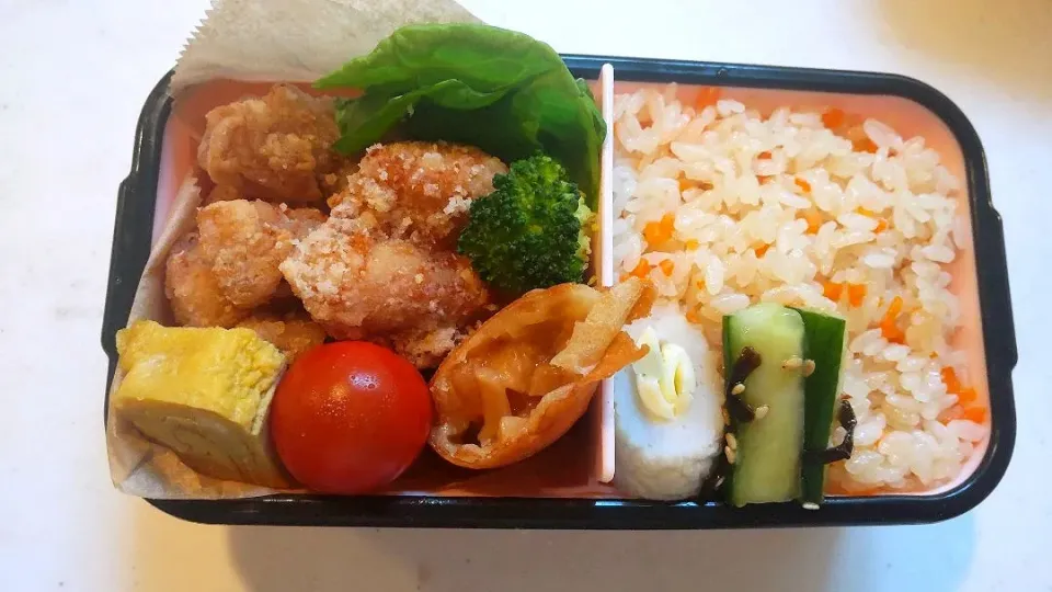 唐揚げ&人参ご飯弁当|Hamuさん