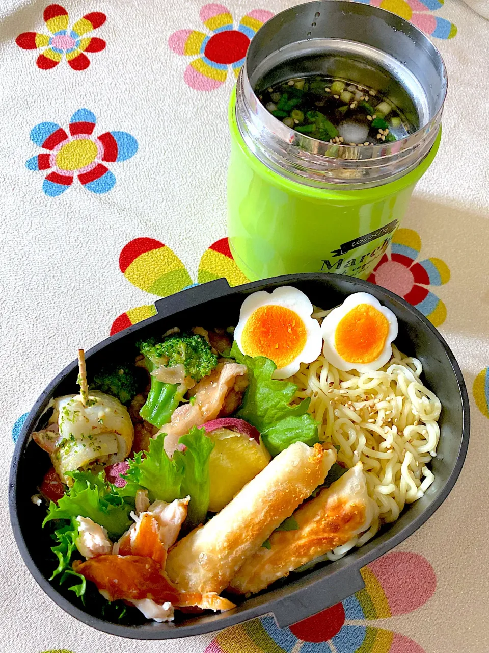 Snapdishの料理写真:冷やしラーメン弁当|Chiharϋnさん