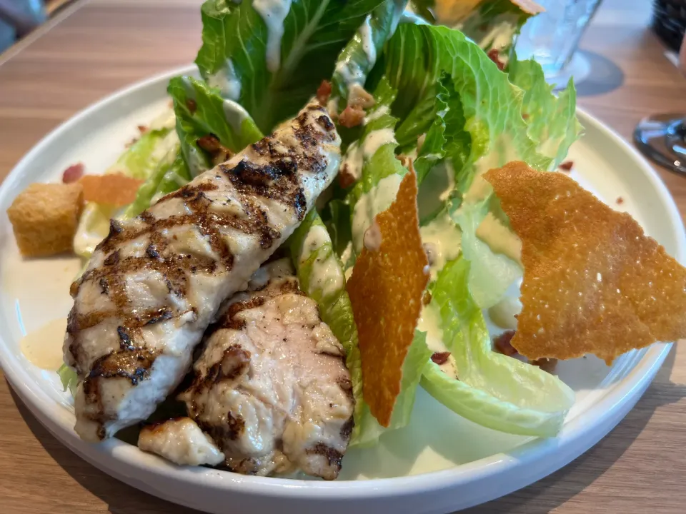 Grilled Chicken Caesar Salad|Mariadeenahさん