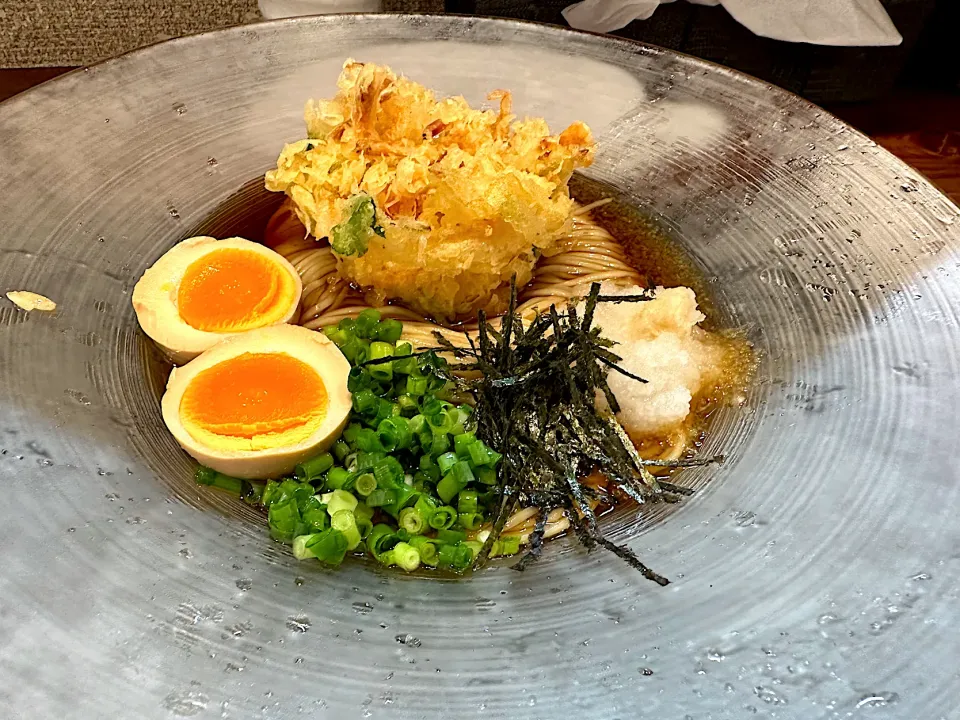 Snapdishの料理写真:冷製 桜海老のかき揚げ天おろし麺@藤が丘・麺屋 半蔵|らーめん好き！さん