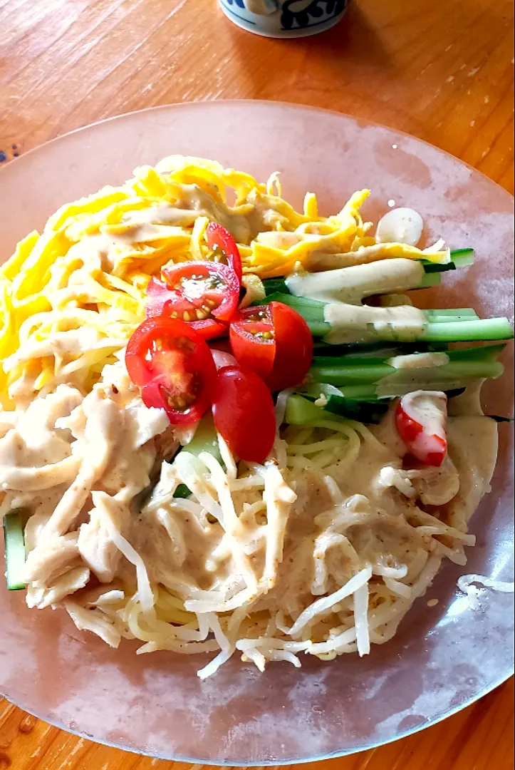 Snapdishの料理写真:冷麺　ゴマだれ|Yukiさん