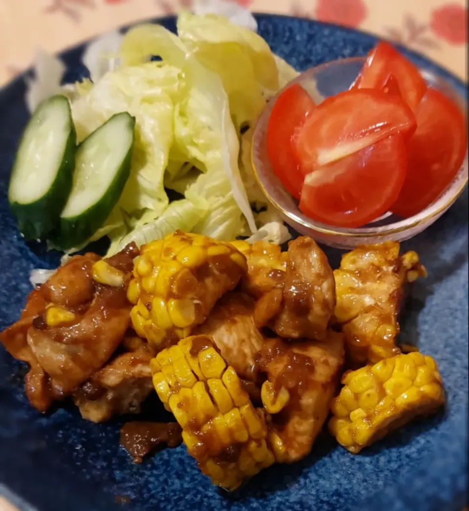 とりむね肉とコーンのバター醤油麹やき|きつねさん