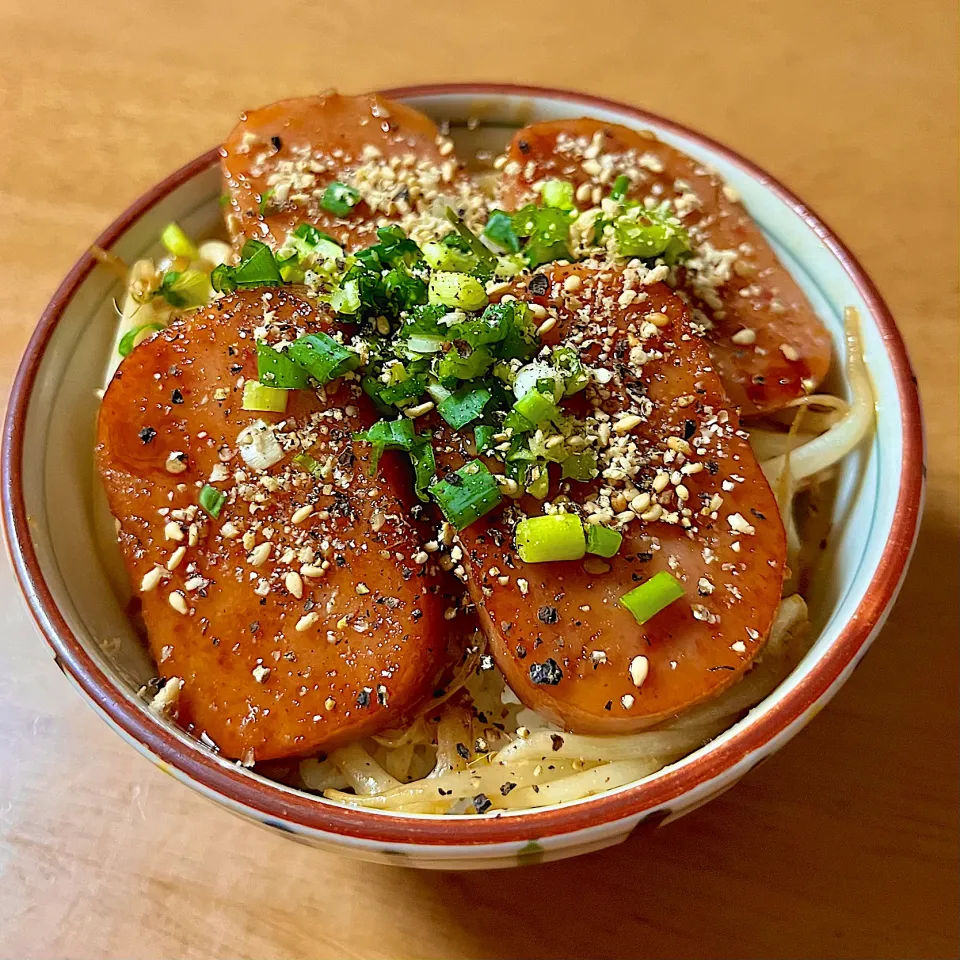 Snapdishの料理写真:ベビーハムめし 昭和の焼肉屋のタレ味|deekay71さん