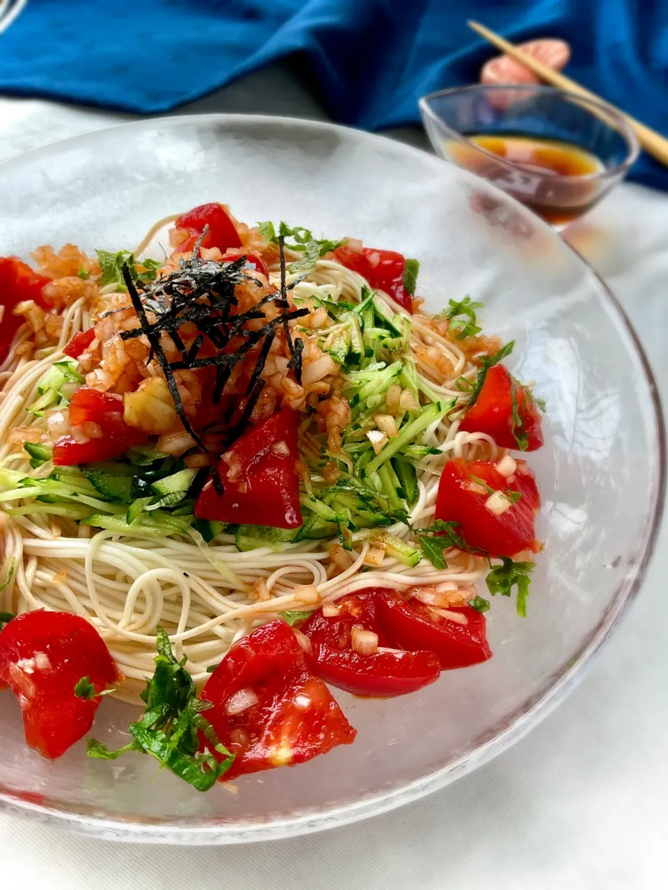 Snapdishの料理写真:トマトのコチジャン和え☆そうめん|スイーツポテトさん