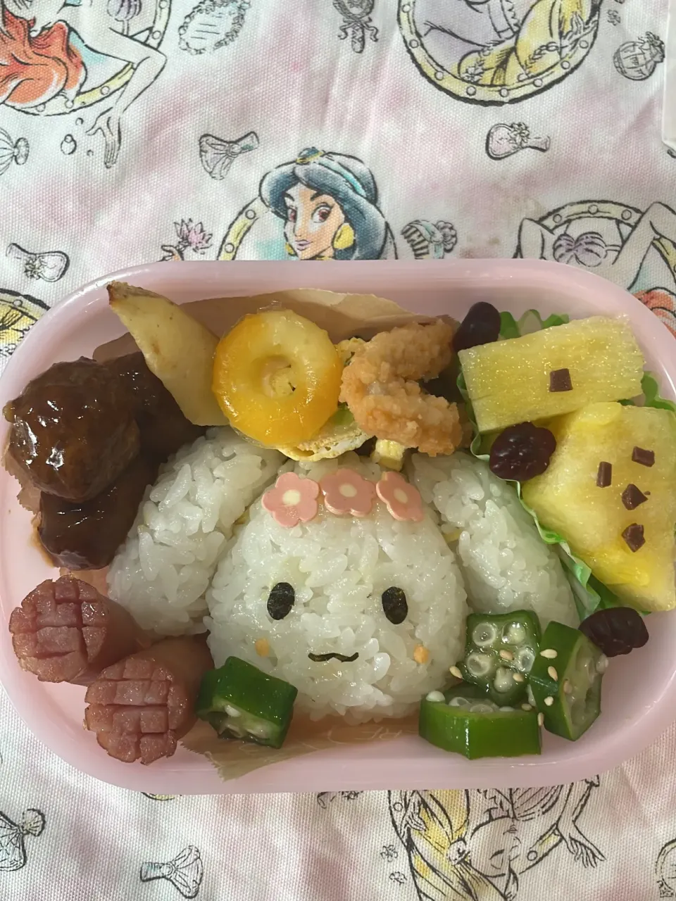 シナモンロール幼稚園お弁当|リリさん