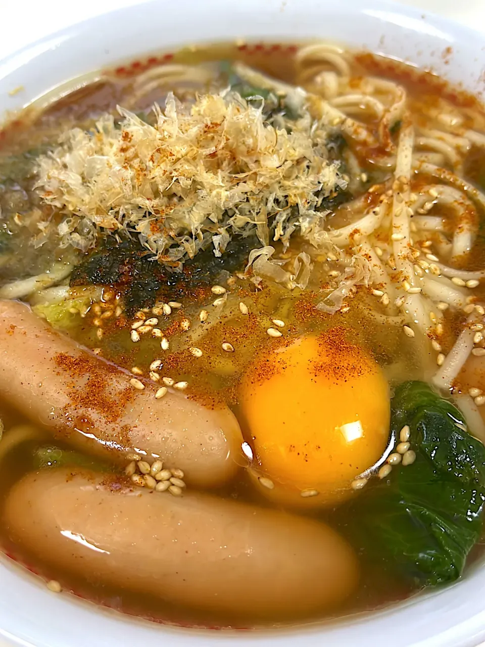 Snapdishの料理写真:今朝は、鶏ガラ醤油スープで、細身うどん♫www|Yoshihiro Andoさん