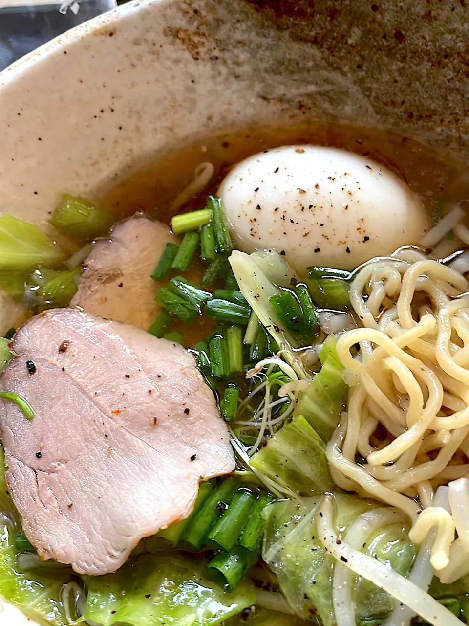 温風トースターで作った豚もも肉チャーシューが美味しい我が家ラーメン♥️|てるみさん